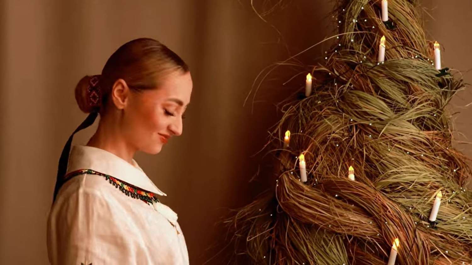 Різдвяна музична молитва: TINA PETRIV презентує «Попурі колядок» із чотирьох знакових українських коляд Різдвяна музична молитва: TINA PETRIV презентує «Попурі колядок» із чотирьох знакових українських коляд