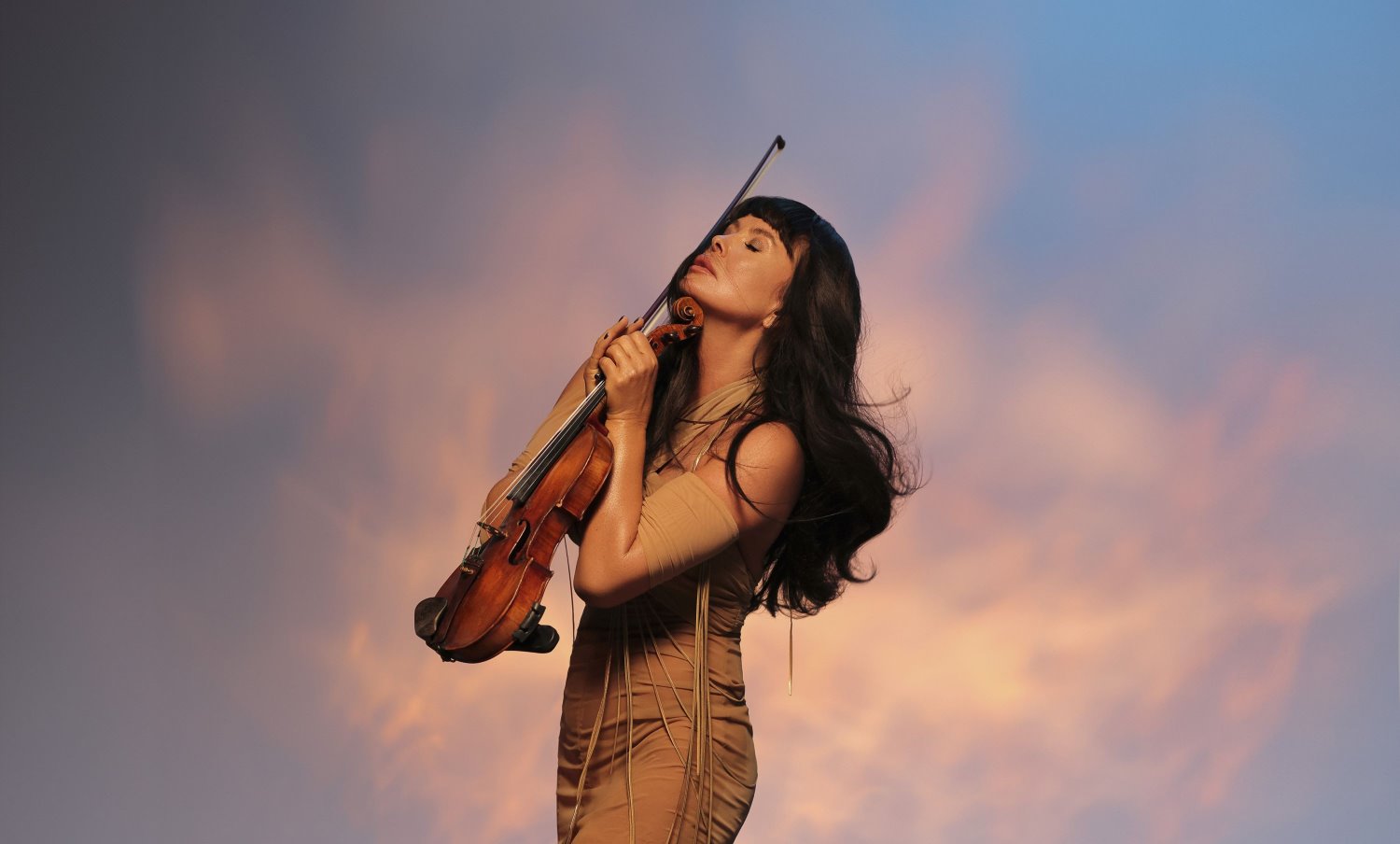 «ALLO» як музичний діалог крізь континенти: Ассія Ахат розпочинає нову сторінку кар’єри в Україні