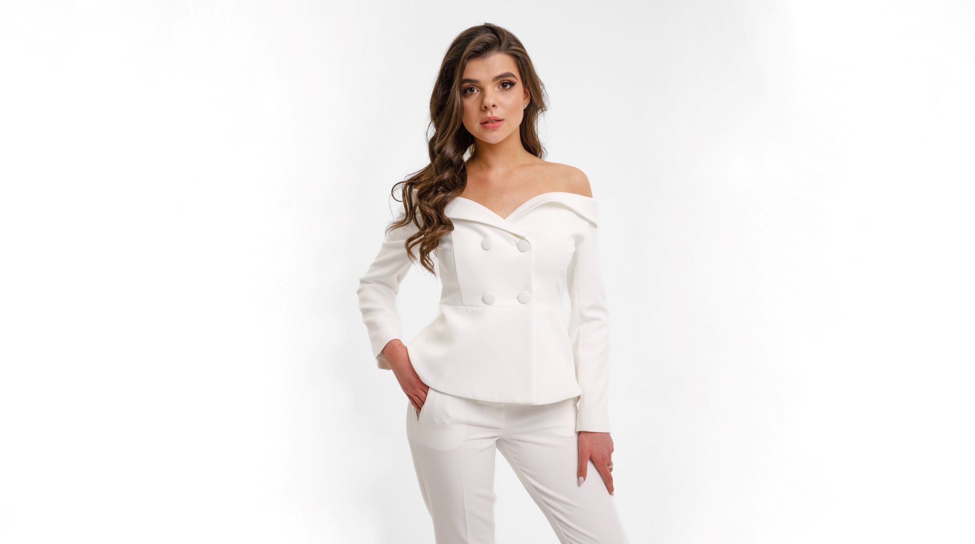 Від домашнього ательє до бренду: як CHARIVNA розвиває крафтову моду в умовах війни