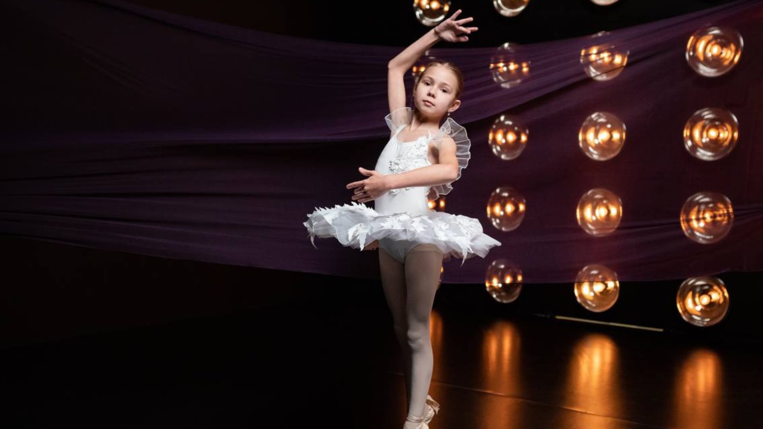 Восьмирічна Єва Буклів представила новий трек і кліп «Мрія»